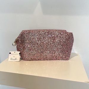 Glitter Pearl Zipper Cosmetic Bag in Pink
